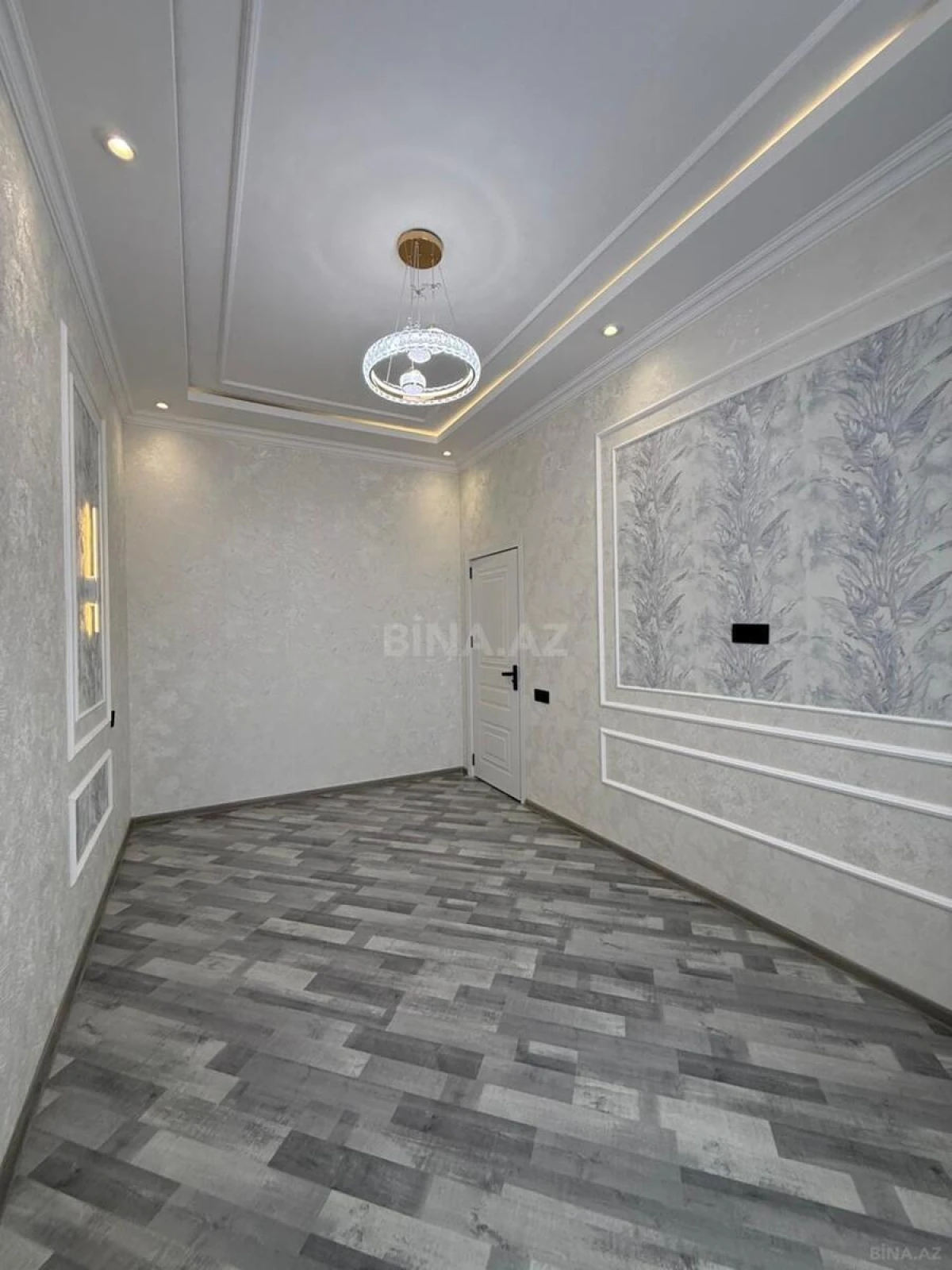 Satılır 2 otaqlı mənzil 66 m²