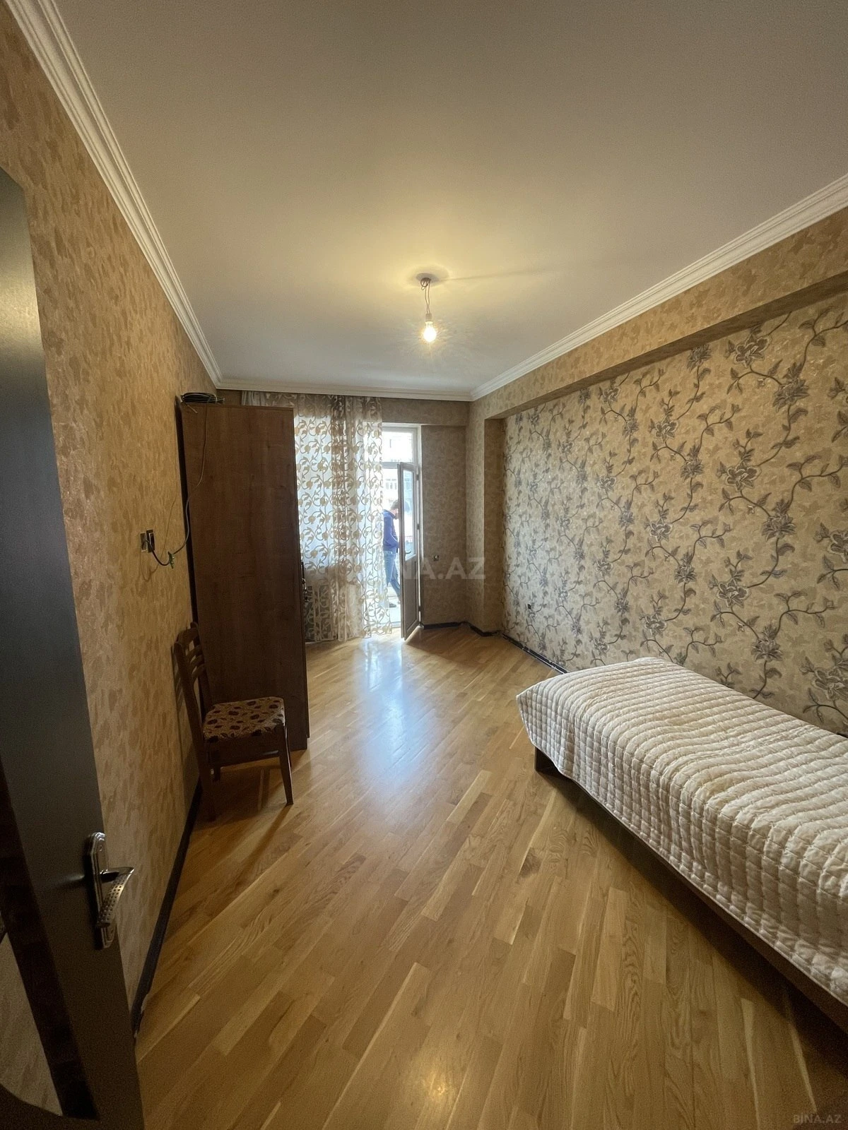 Satılır 3 otaqlı mənzil 125 m²