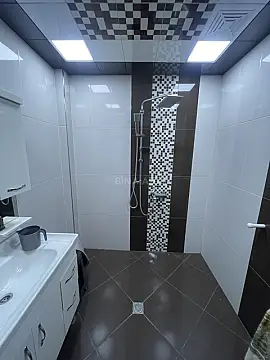 Satılır 3 otaqlı mənzil 125 m²