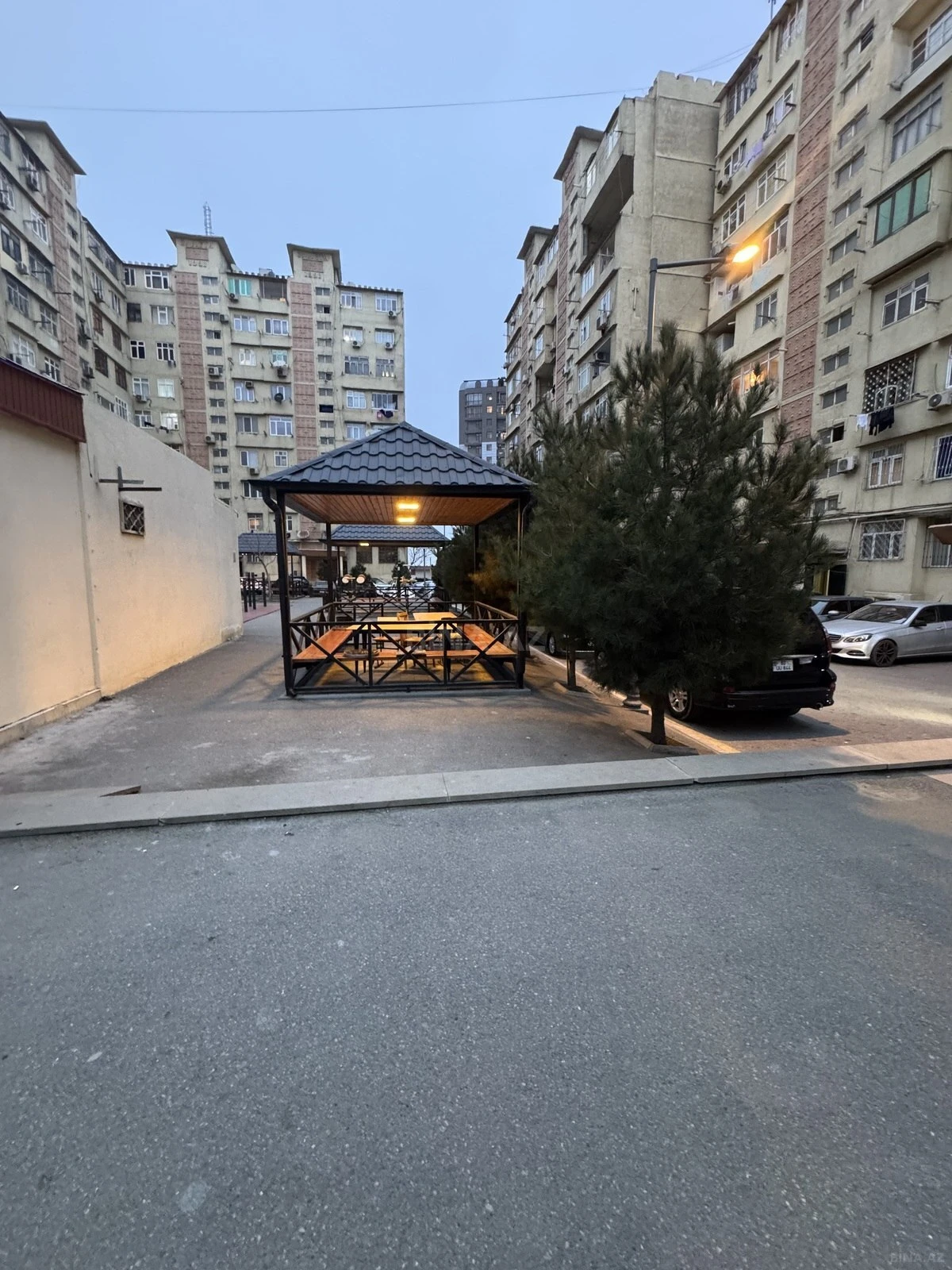 Satılır 2 otaqlı mənzil 65 m²