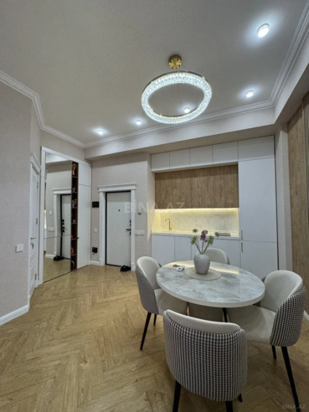 Satılır 2 otaqlı mənzil 45 m²
