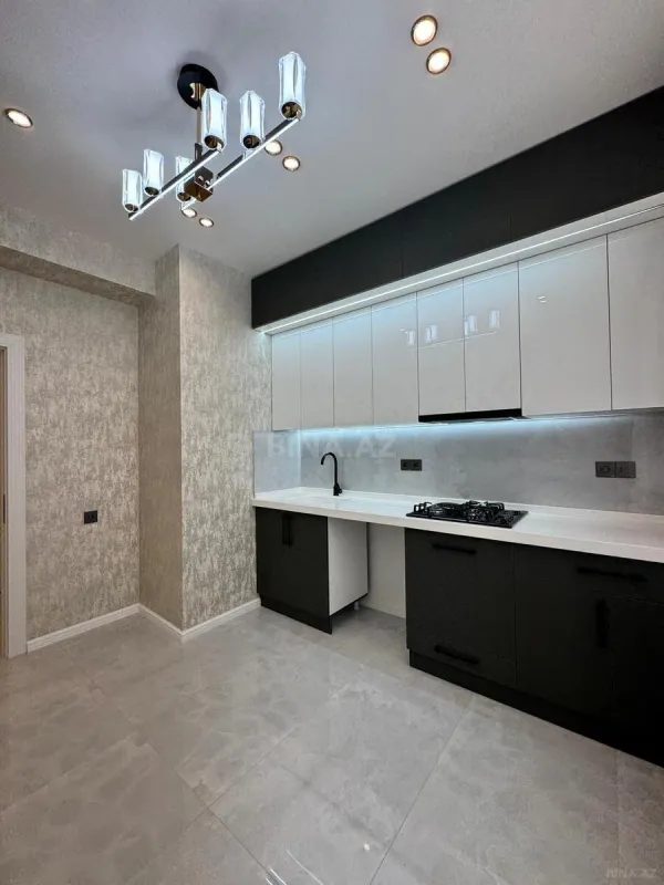 Satılır 2 otaqlı mənzil 71 m²
