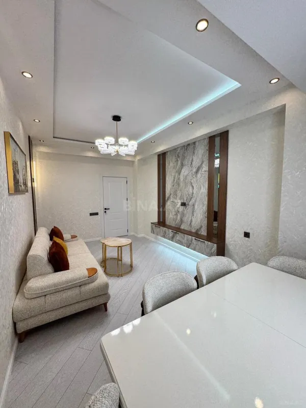 Satılır 2 otaqlı mənzil 71 m²