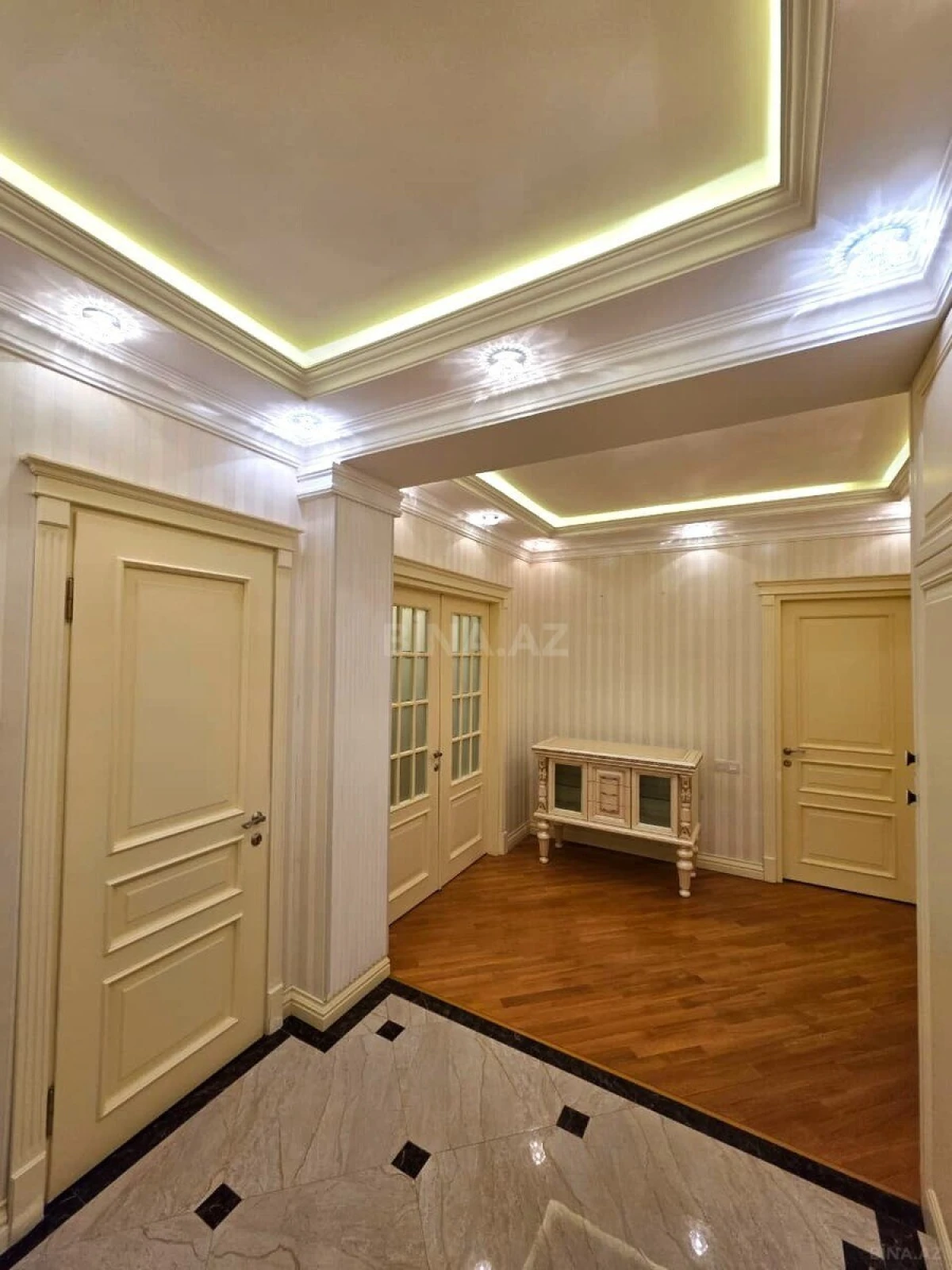 Kirayə verilir 3 otaqlı mənzil 110 m²