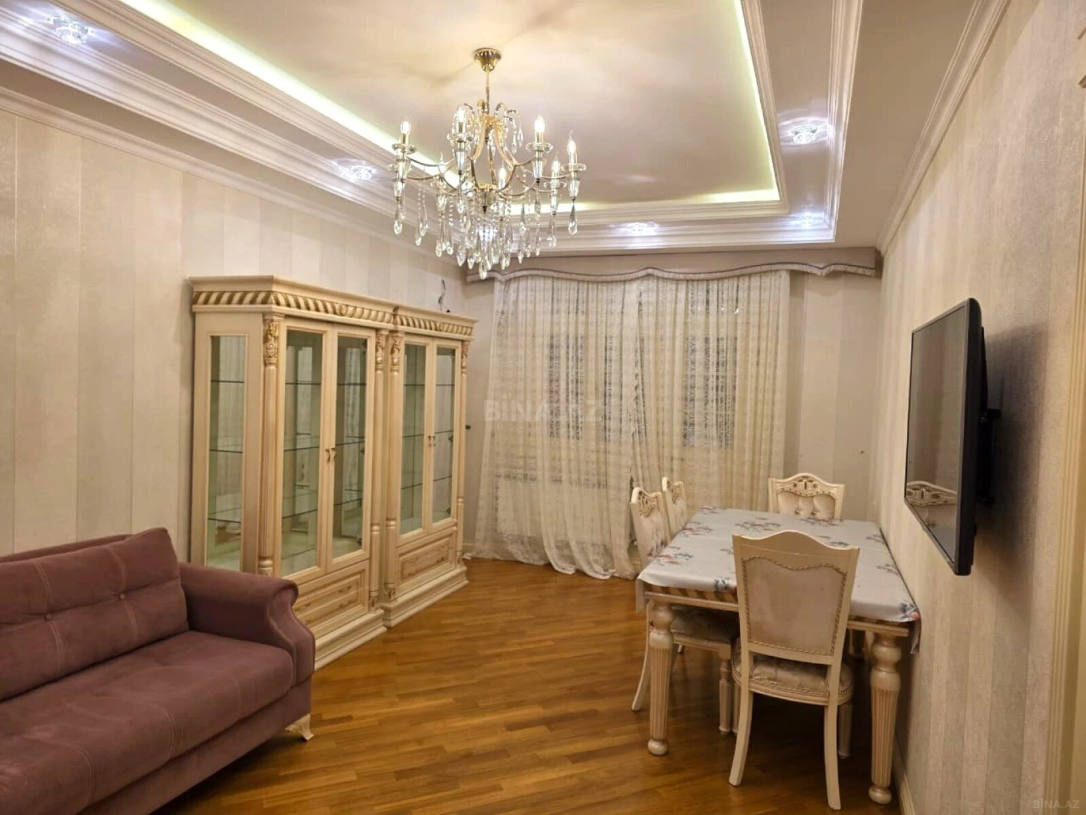 Kirayə verilir 3 otaqlı mənzil 110 m²