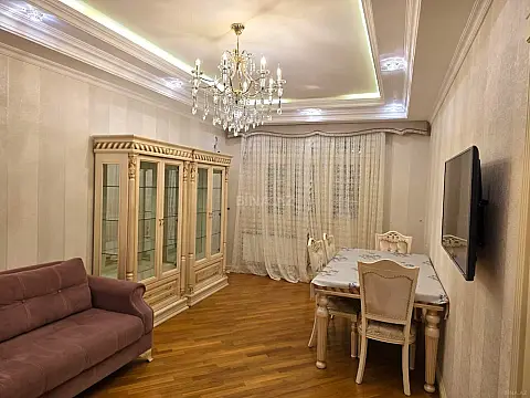 Kirayə verilir 3 otaqlı mənzil 110 m²