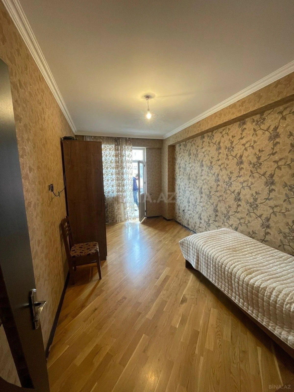 Satılır 3 otaqlı mənzil 125 m²
