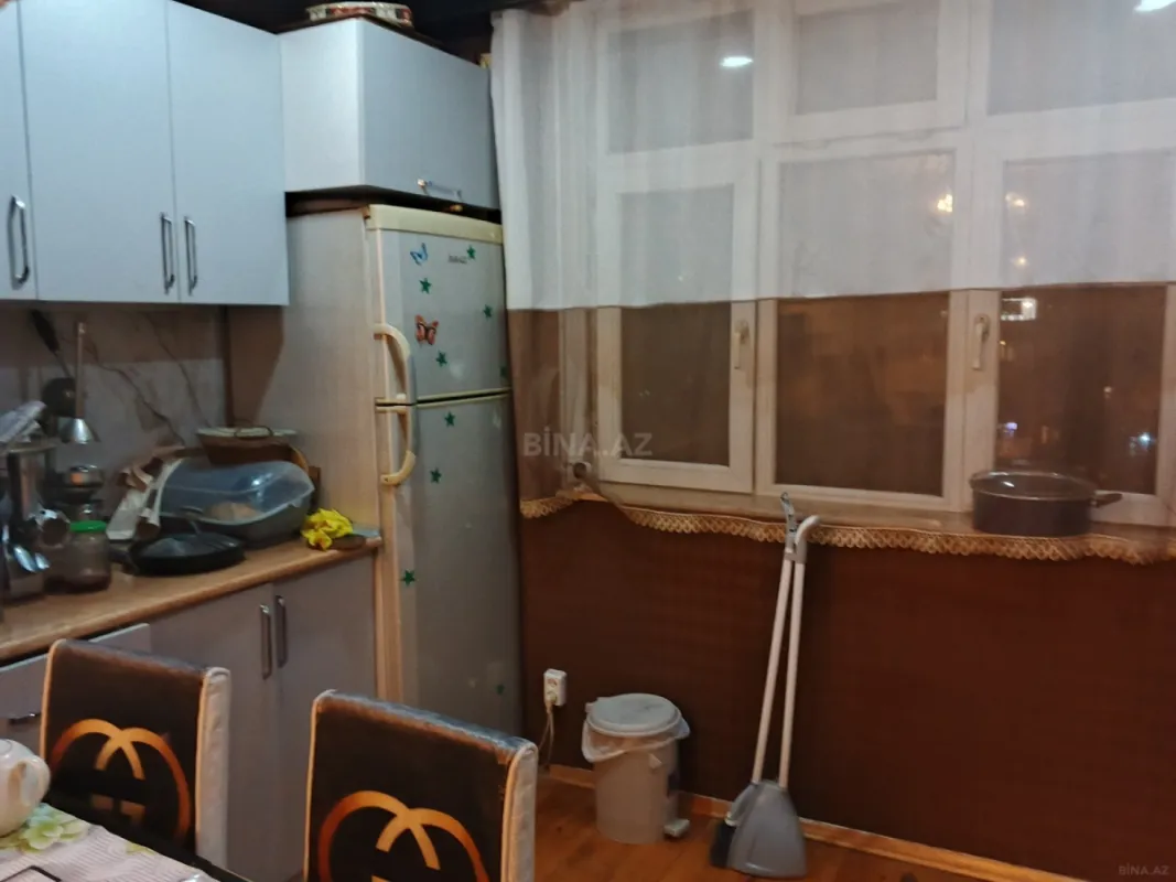 Satılır 4 otaqlı mənzil 70 m²