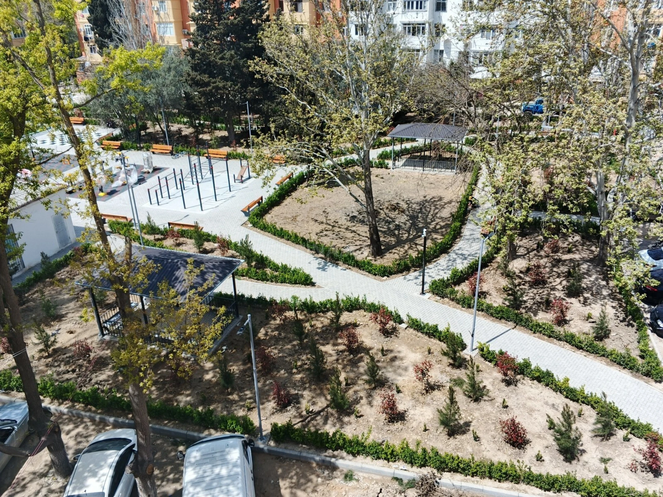 Satılır 4 otaqlı mənzil 70 m²