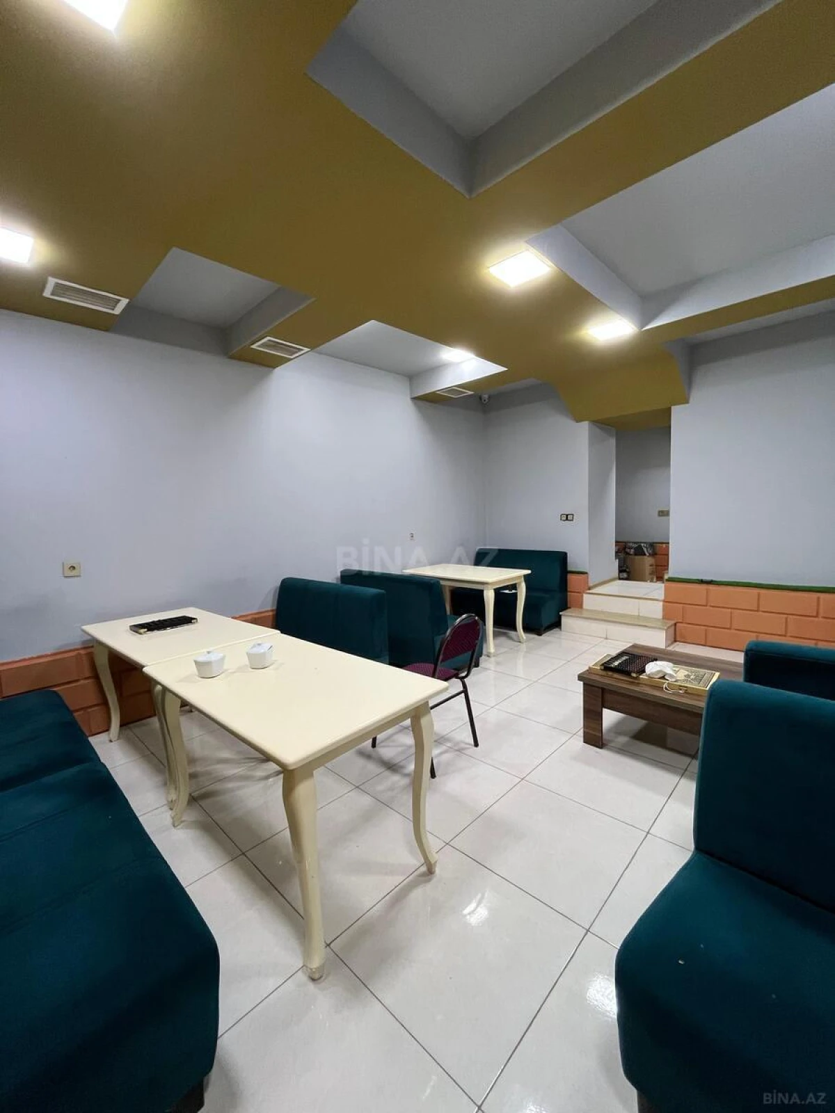 Kirayə verilir obyekt 200 m²