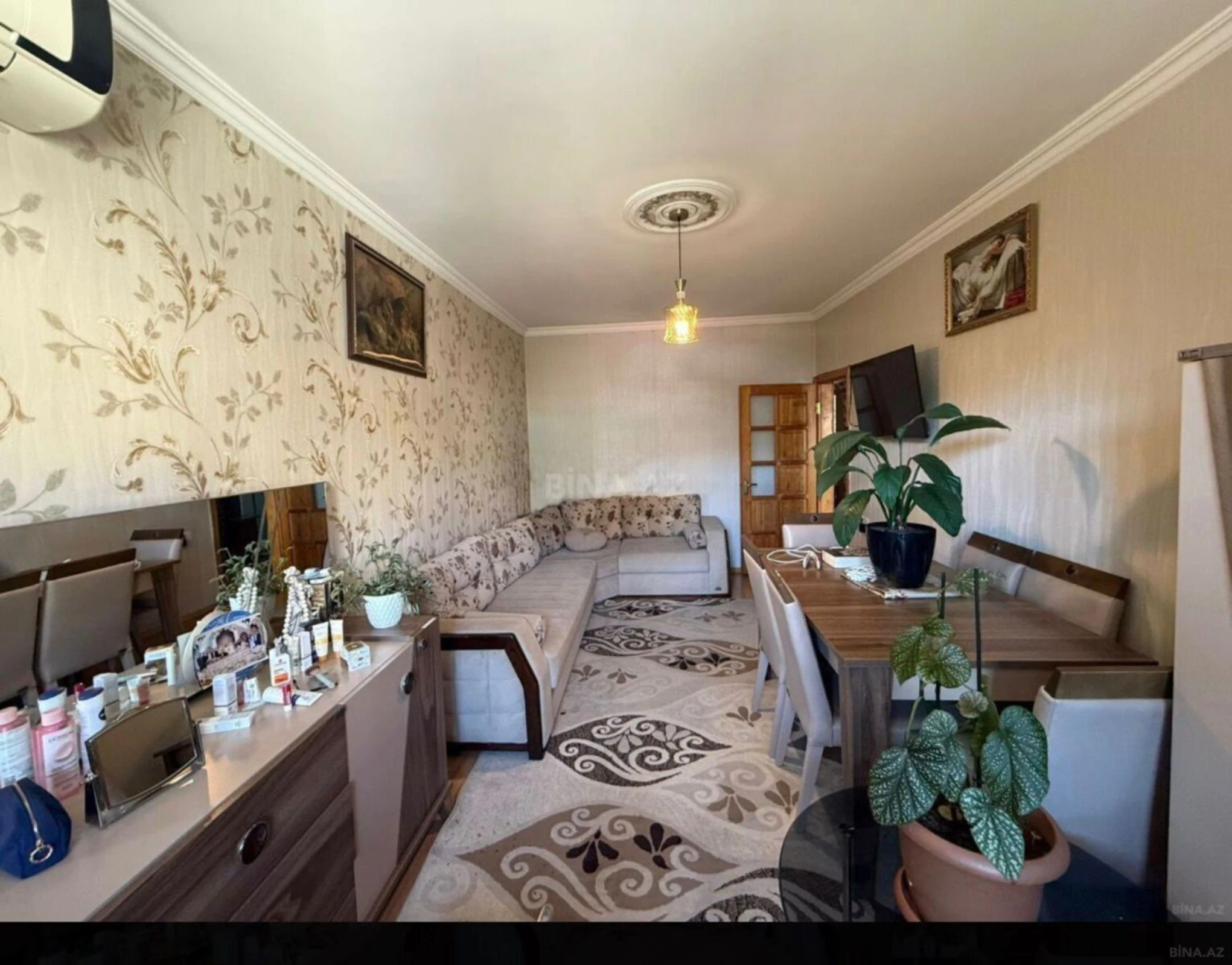 Satılır 2 otaqlı mənzil 64 m²