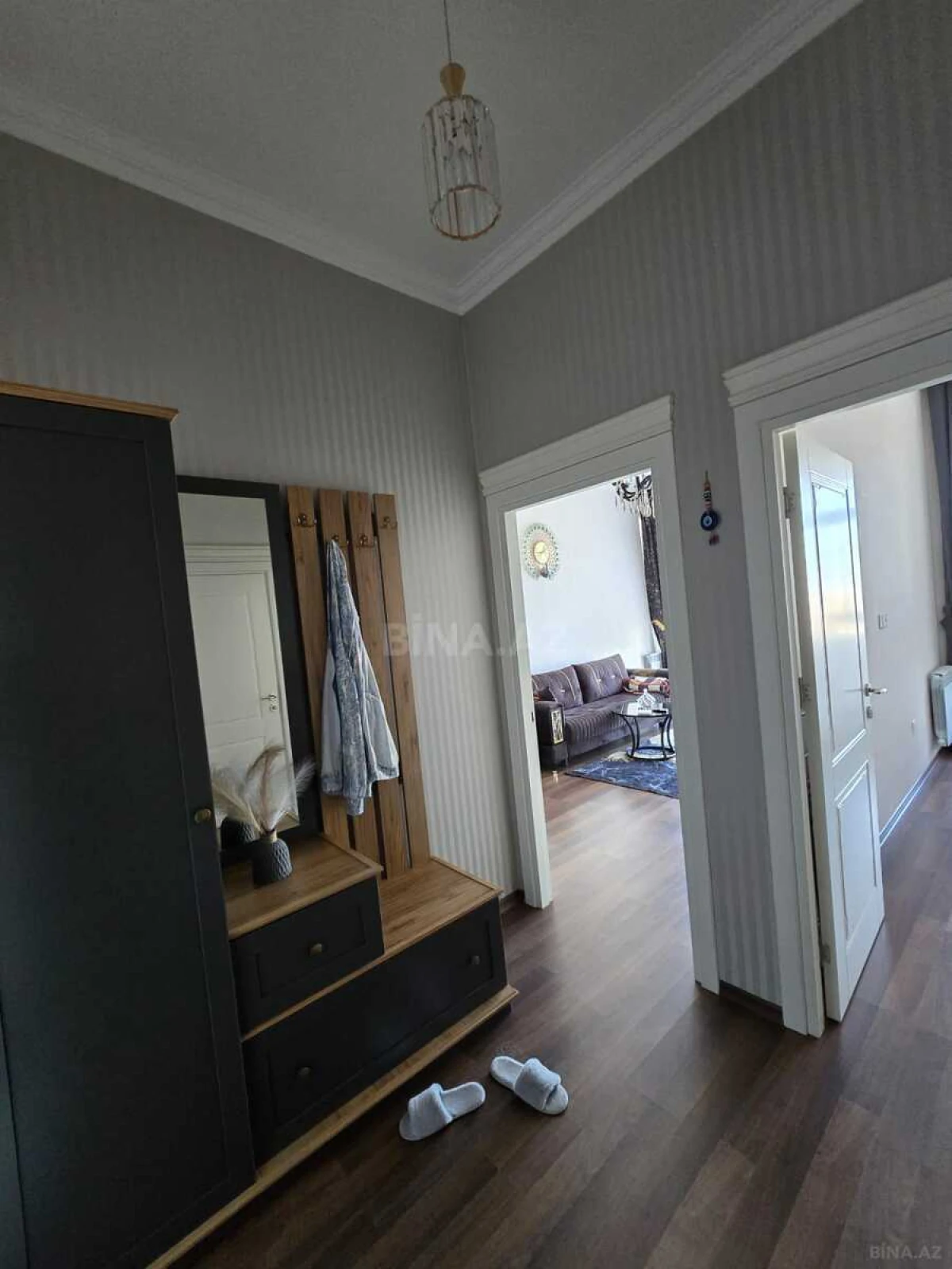 Satılır 5 otaqlı həyət evi 210 m²