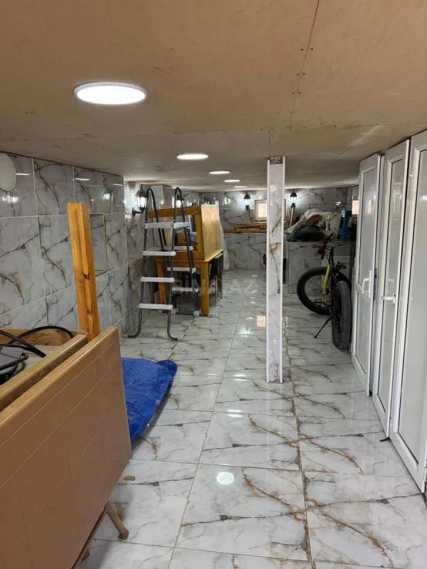 Satılır 5 otaqlı həyət evi 210 m²