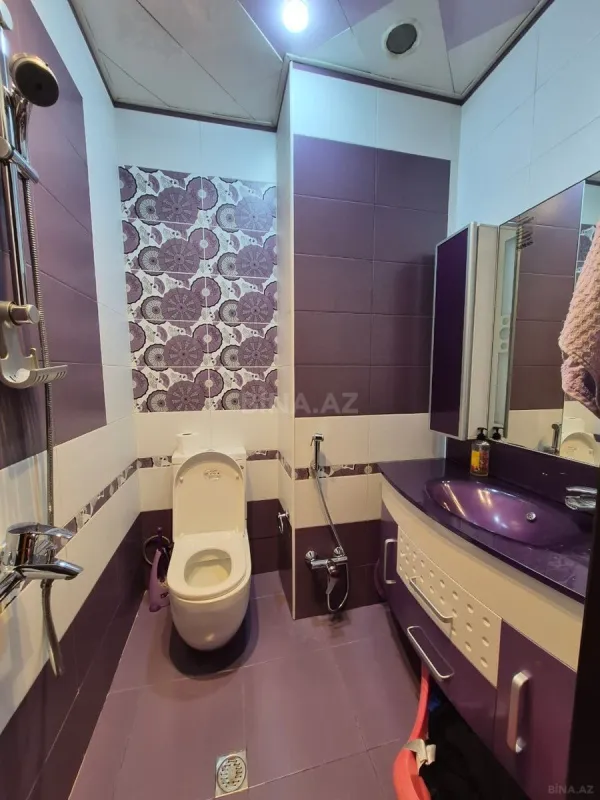 Satılır 5 otaqlı mənzil 280 m²