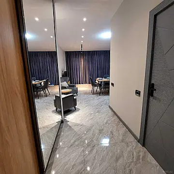 Satılır 1 otaqlı mənzil 57 m²