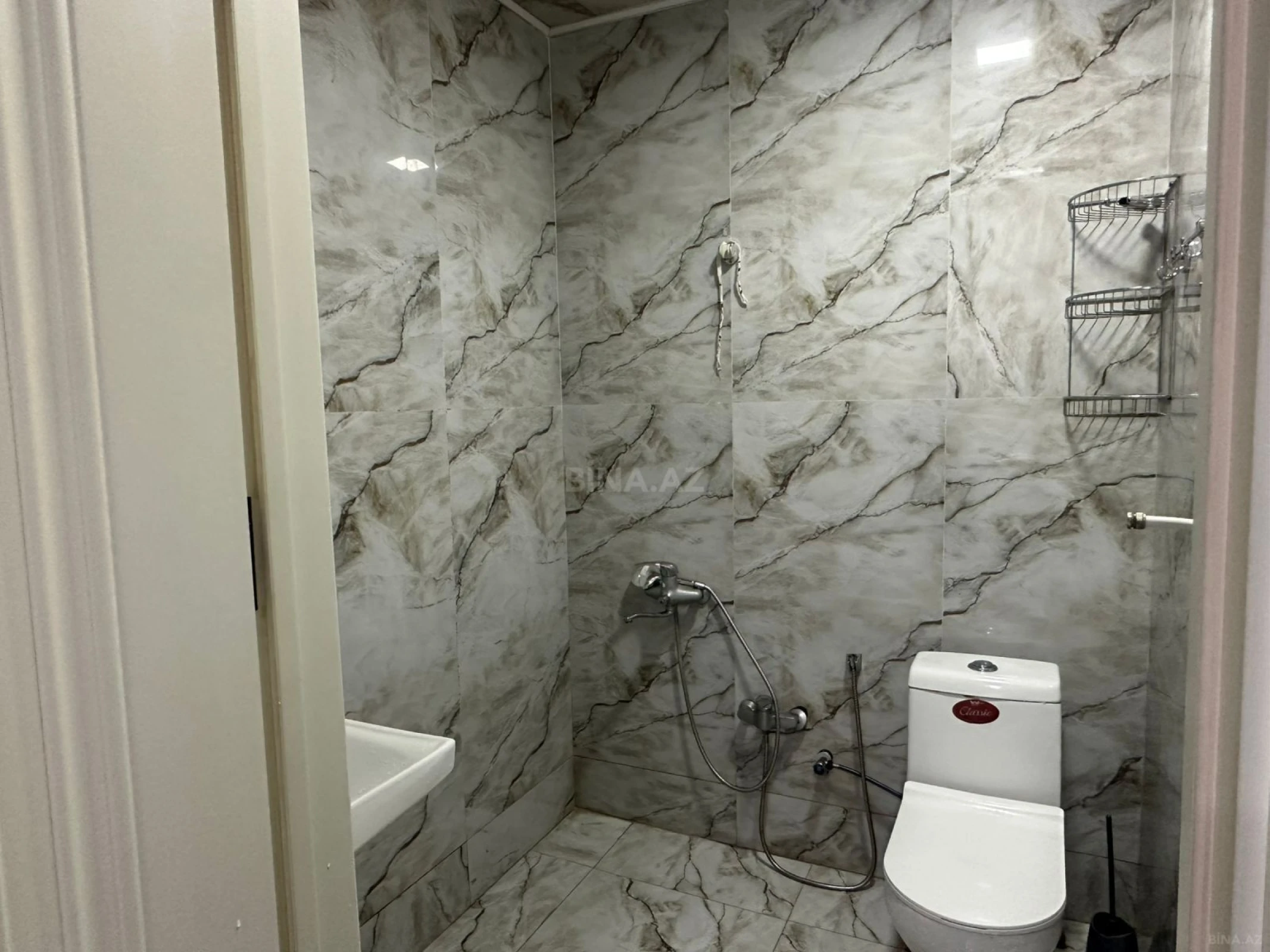 Kirayə verilir 2 otaqlı mənzil 65 m²