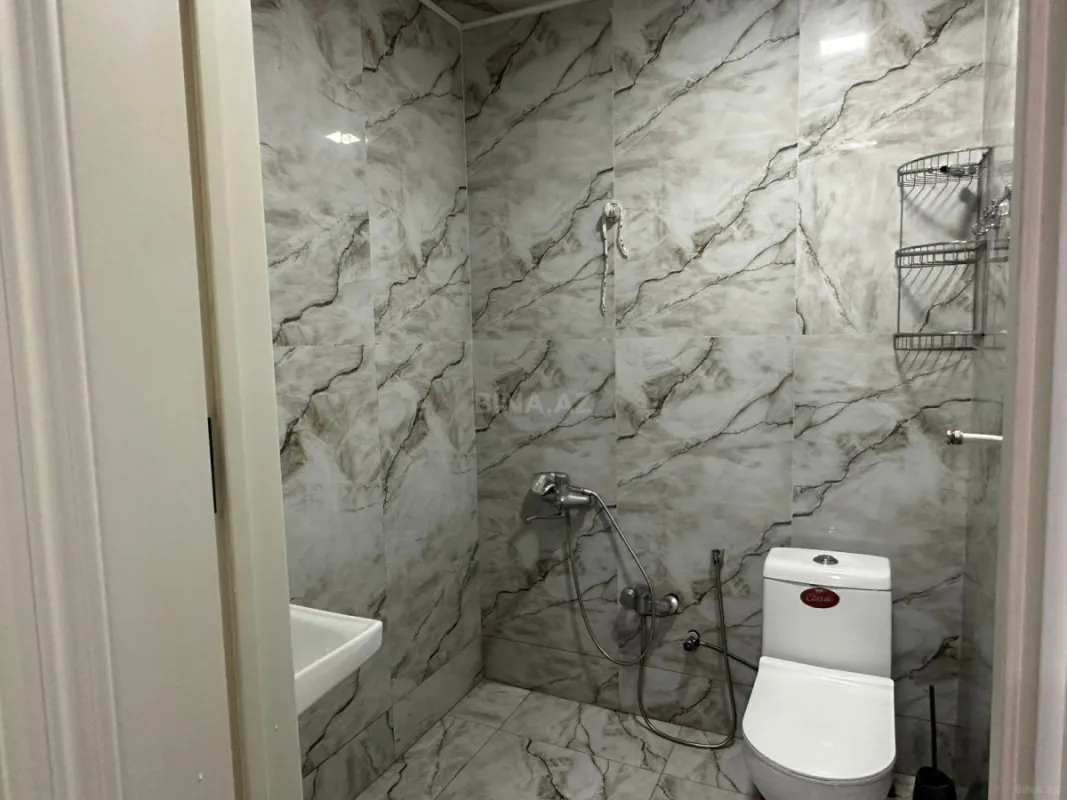 Kirayə verilir 2 otaqlı mənzil 65 m²