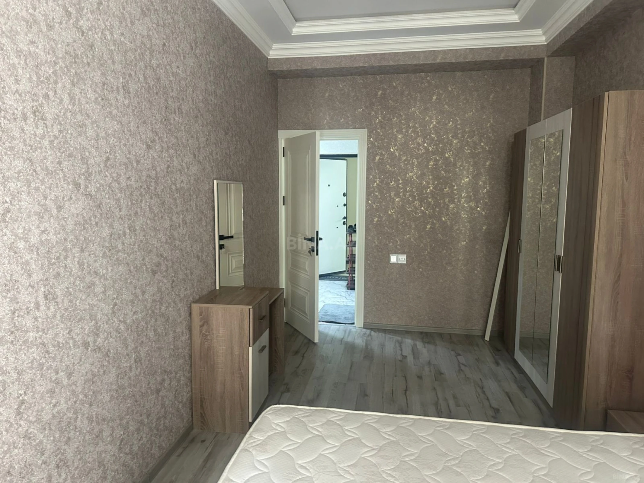 Kirayə verilir 2 otaqlı mənzil 65 m²