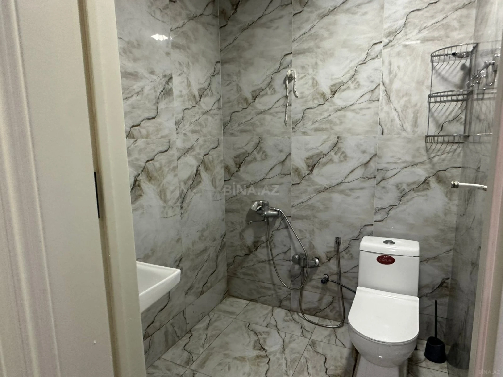 Kirayə verilir 2 otaqlı mənzil 65 m²