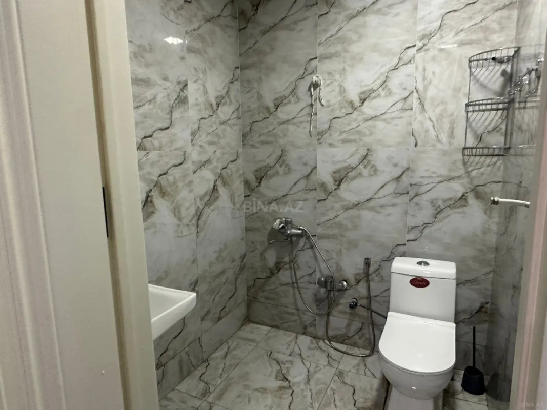 Kirayə verilir 2 otaqlı mənzil 65 m²
