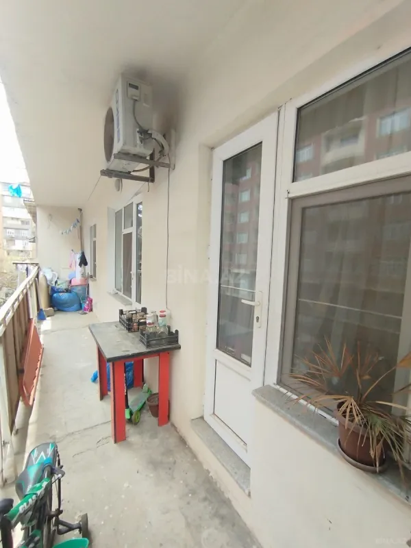 Satılır 4 otaqlı mənzil 100 m²