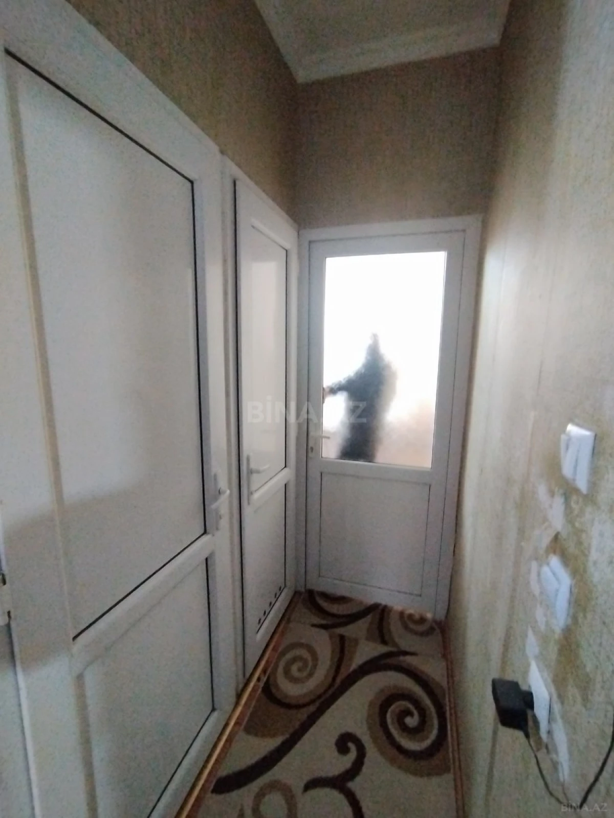 Satılır 4 otaqlı mənzil 100 m²