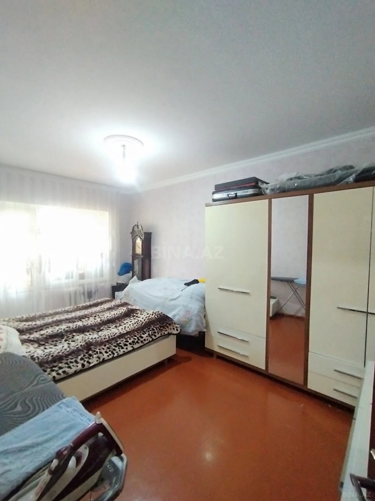 Satılır 4 otaqlı mənzil 100 m²