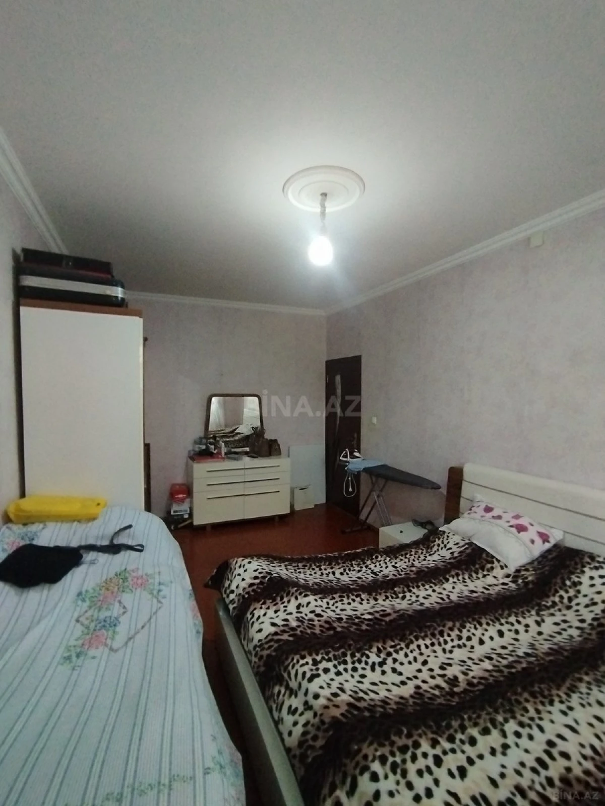 Satılır 4 otaqlı mənzil 100 m²