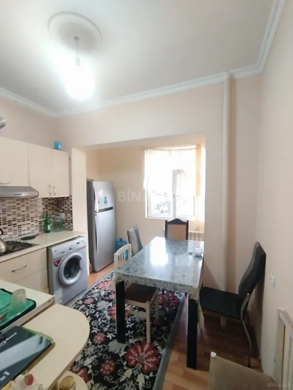 Satılır 4 otaqlı mənzil 100 m²