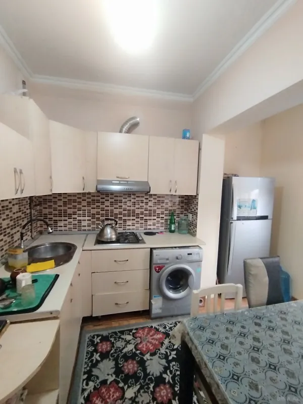 Satılır 4 otaqlı mənzil 100 m²