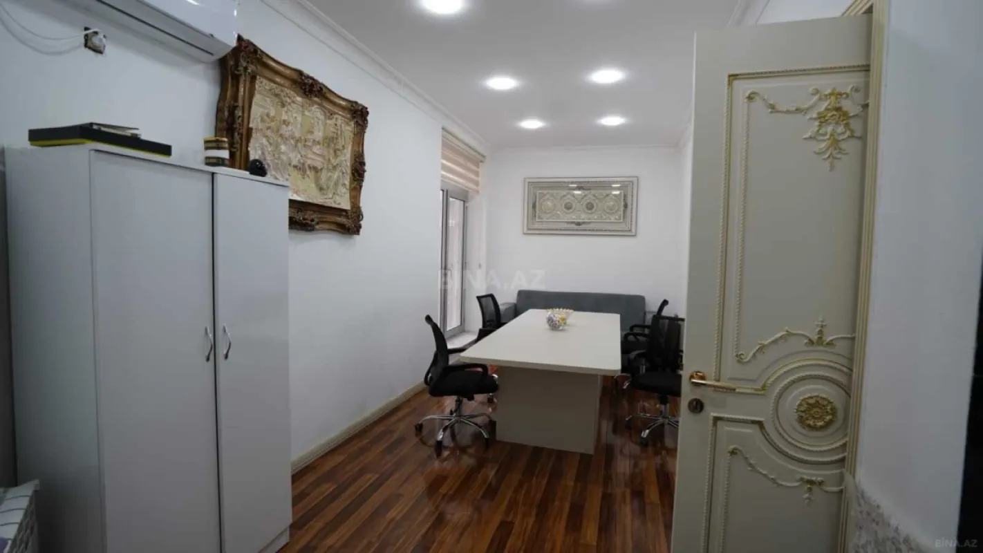 Kirayə verilir 11 otaqlı ofis 350 m²