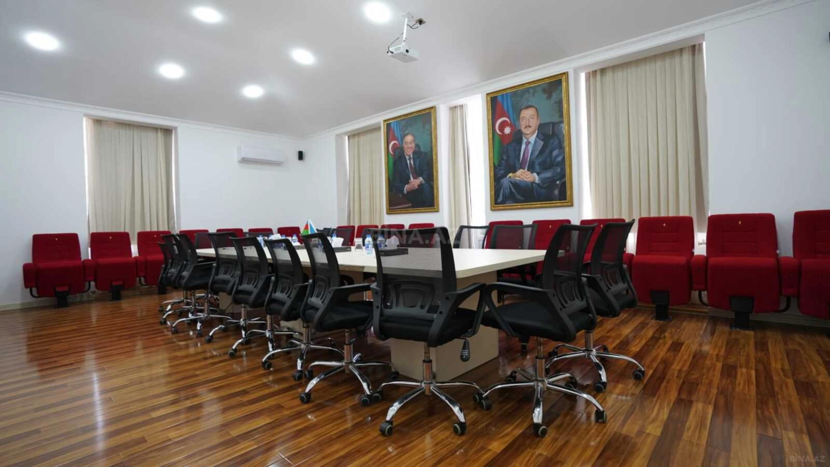 Kirayə verilir 11 otaqlı ofis 350 m²