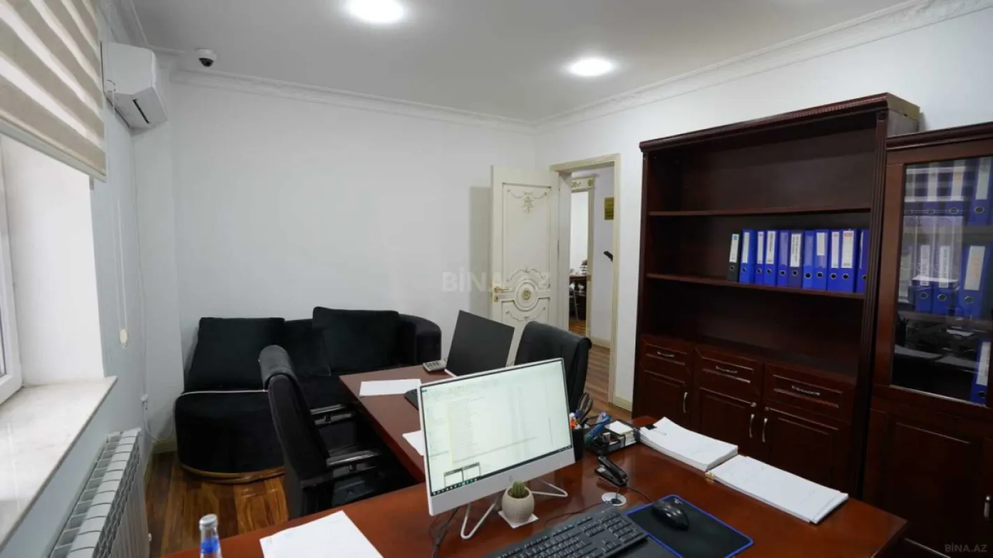 Kirayə verilir 11 otaqlı ofis 350 m²