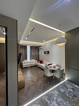 Kirayə verilir 2 otaqlı mənzil 68 m²