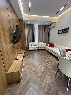 Kirayə verilir 2 otaqlı mənzil 68 m²