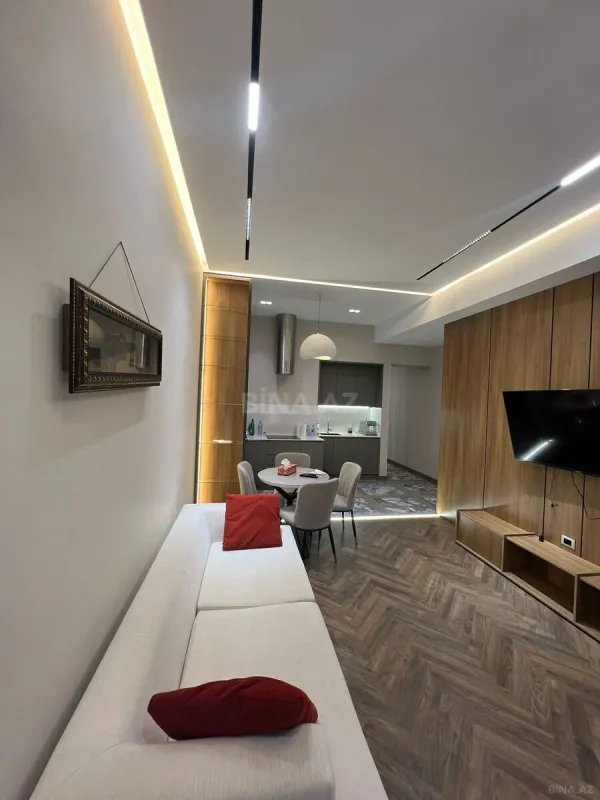 Kirayə verilir 2 otaqlı mənzil 68 m²
