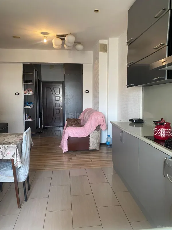 Satılır 2 otaqlı mənzil 61 m²