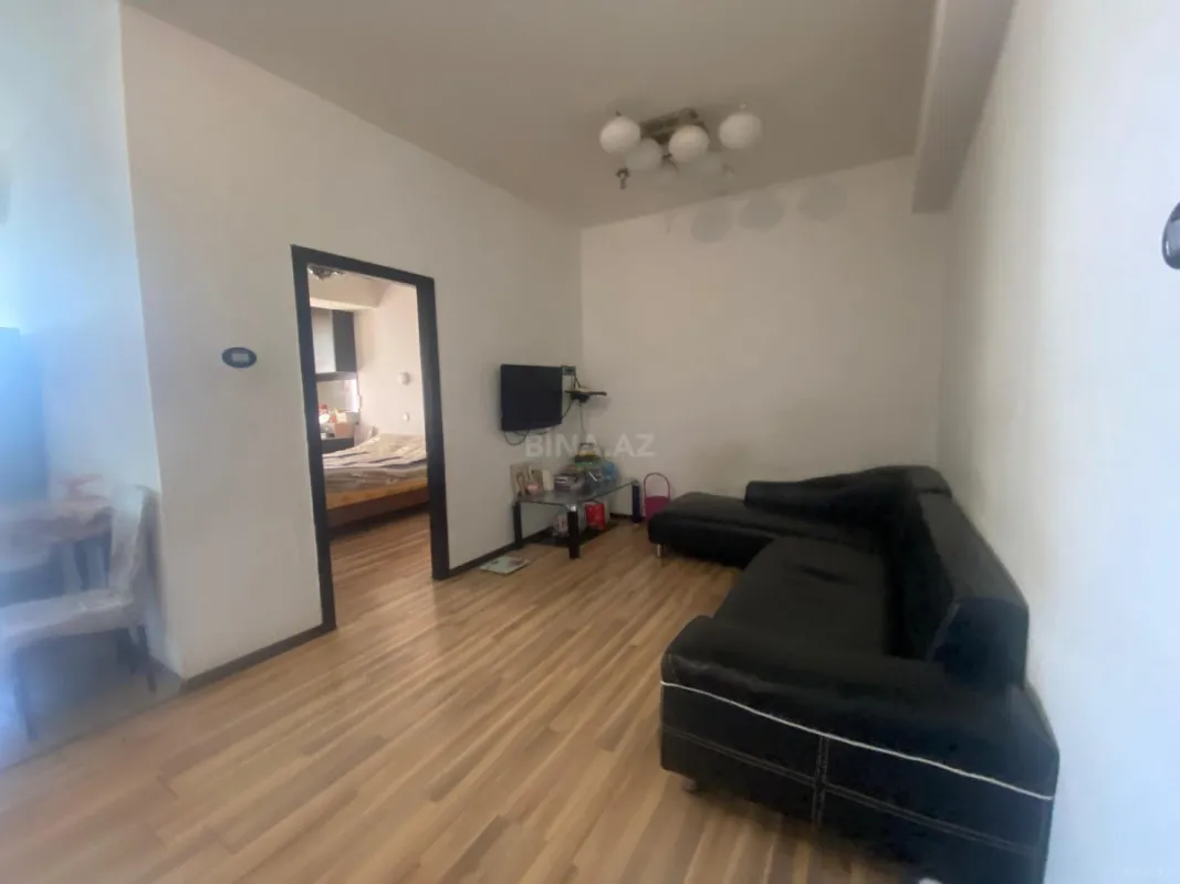 Satılır 2 otaqlı mənzil 61 m²