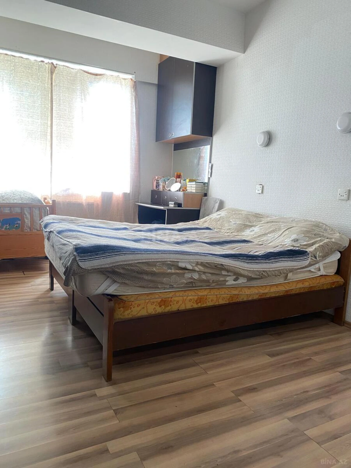 Satılır 2 otaqlı mənzil 61 m²