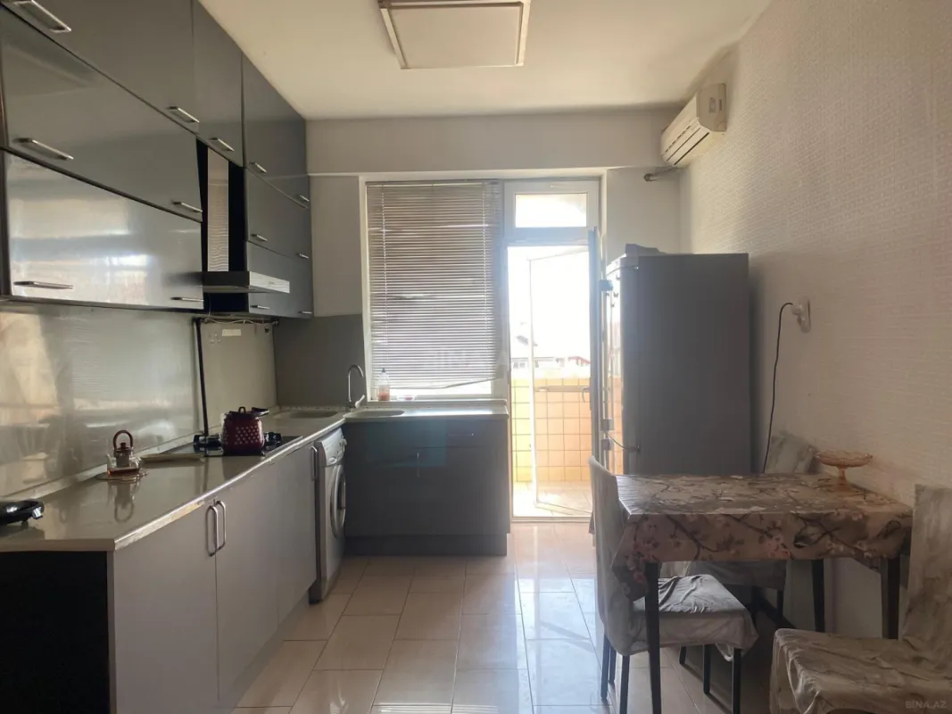 Satılır 2 otaqlı mənzil 61 m²