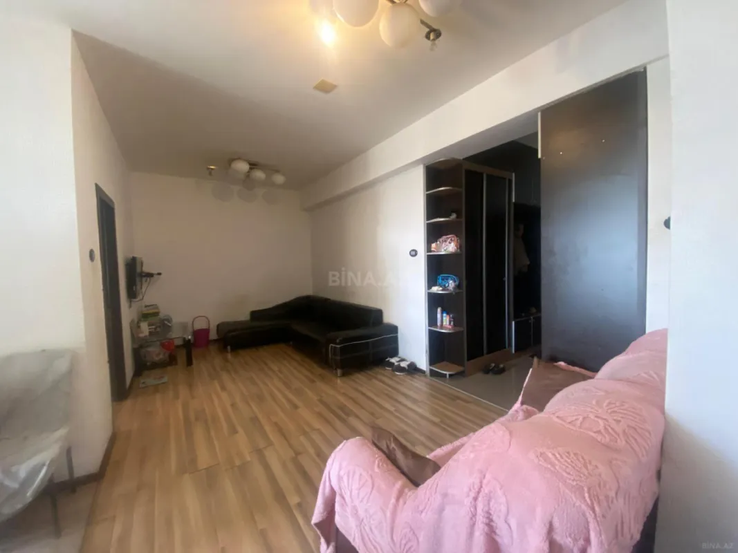 Satılır 2 otaqlı mənzil 61 m²