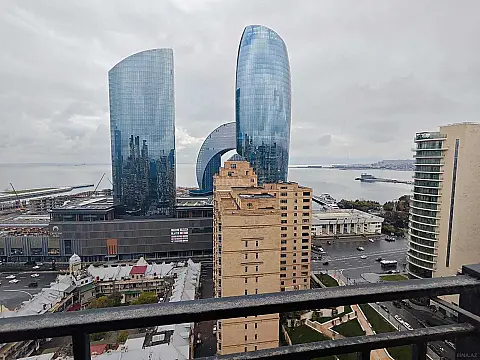 Kirayə verilir 3 otaqlı mənzil 140 m²