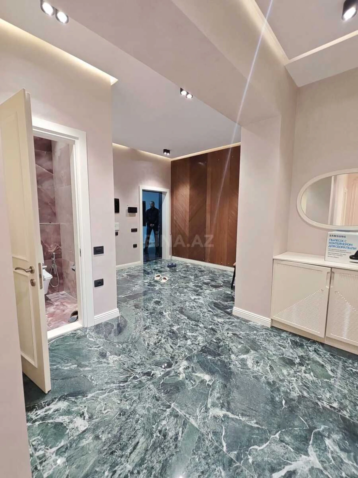 Kirayə verilir 3 otaqlı mənzil 140 m²