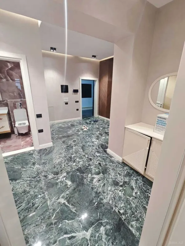 Kirayə verilir 3 otaqlı mənzil 140 m²