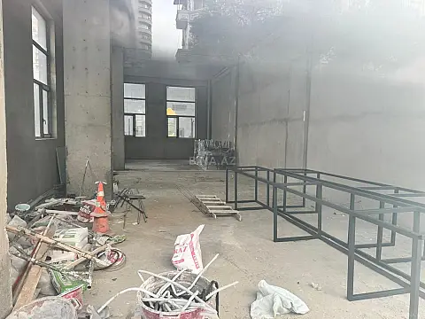 Satılır obyekt 156 m²