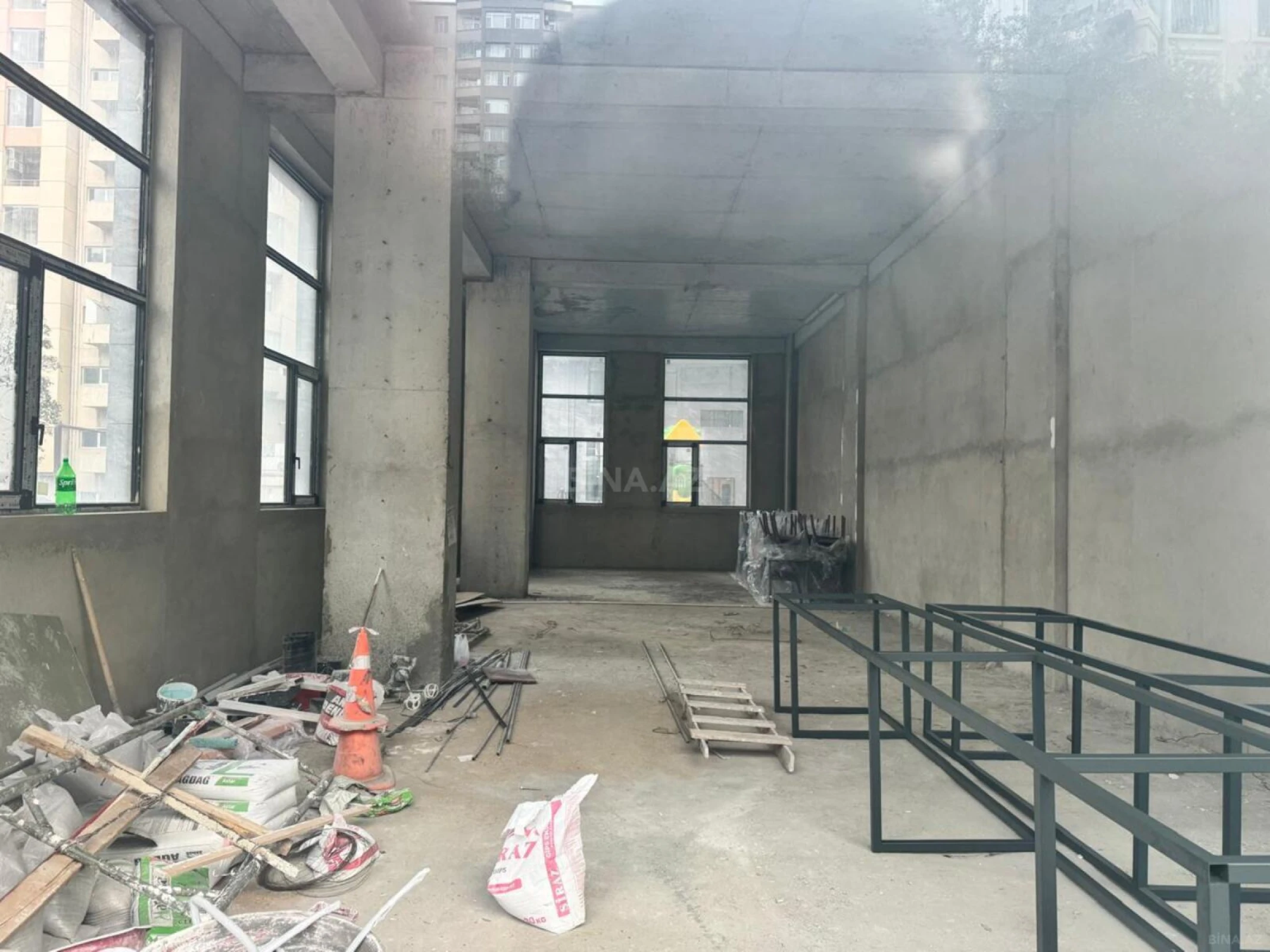 Satılır obyekt 156 m²