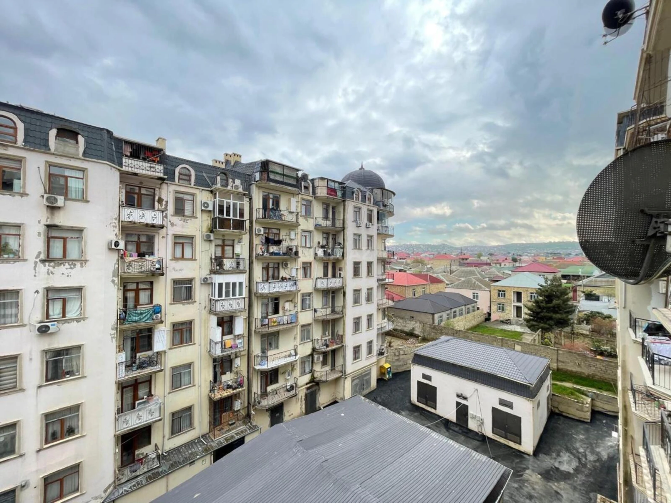 Satılır 2 otaqlı mənzil 49.1 m²