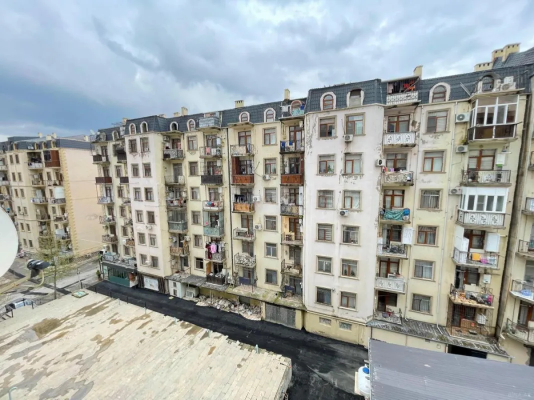 Satılır 2 otaqlı mənzil 49.1 m²