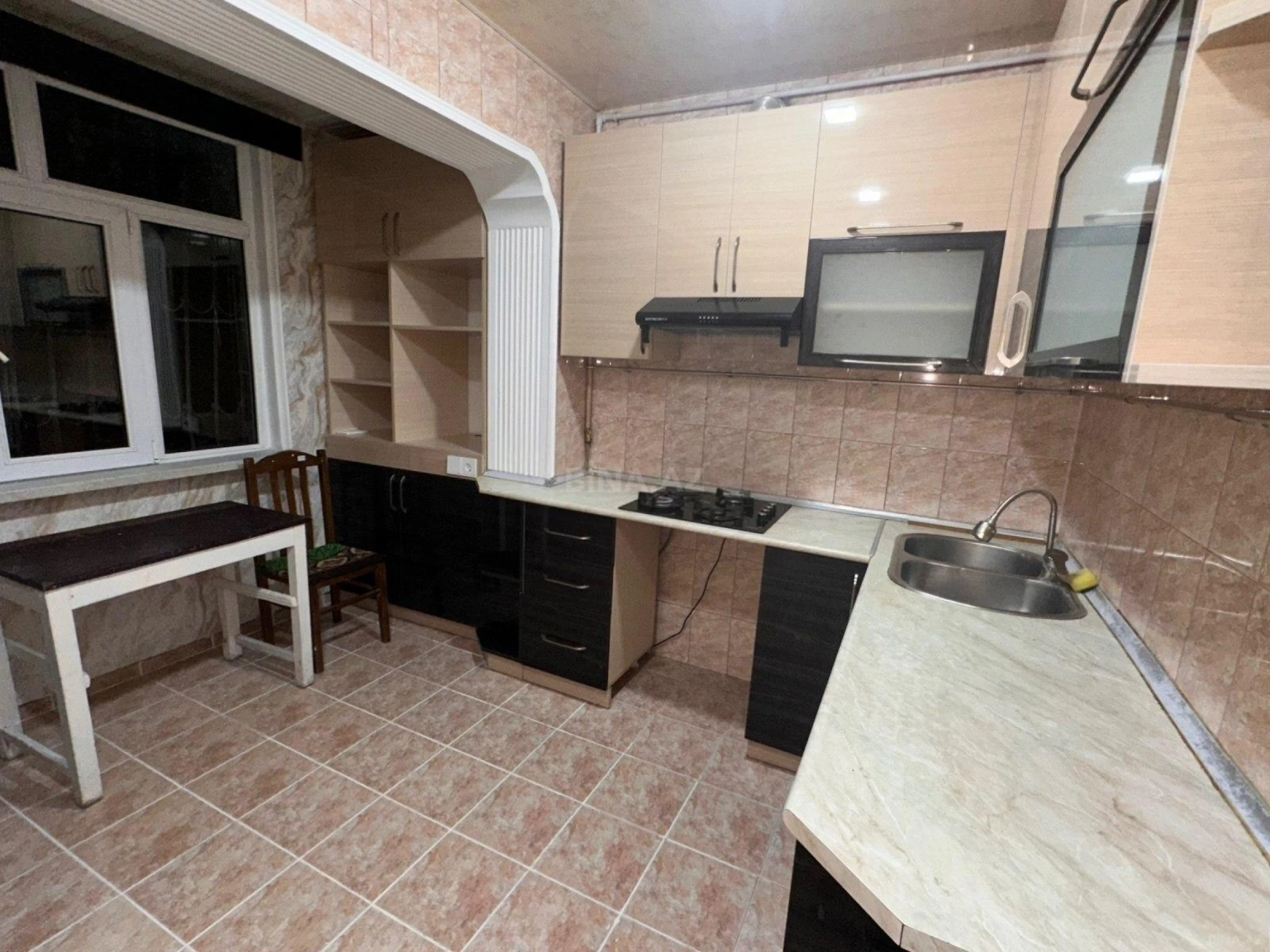 Kirayə verilir 2 otaqlı mənzil 60 m²