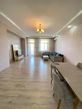 Kirayə verilir 3 otaqlı mənzil 150 m² — Bakı 3 otaq 150.00 m²